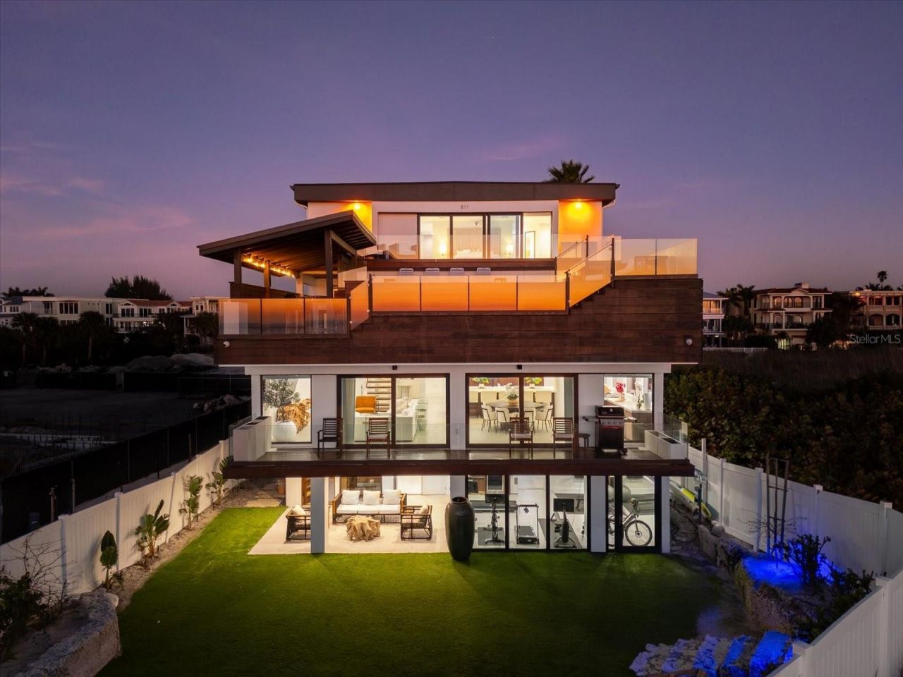 811 N Shore Drive, Anna Maria, FL 34216 Photo