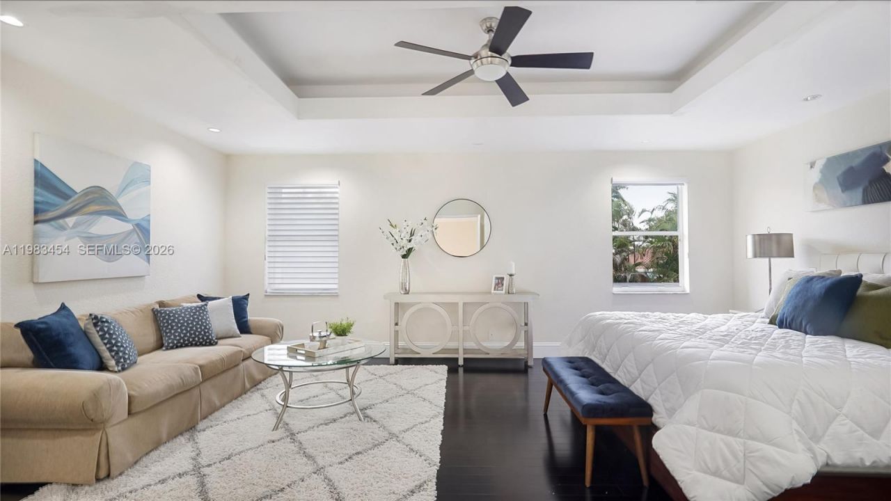 1646 Victoria Pointe Ln , Weston, FL 33327 Photo