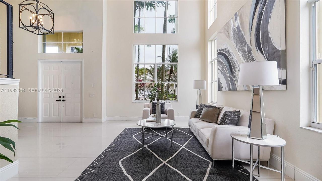 1646 Victoria Pointe Ln , Weston, FL 33327 Photo