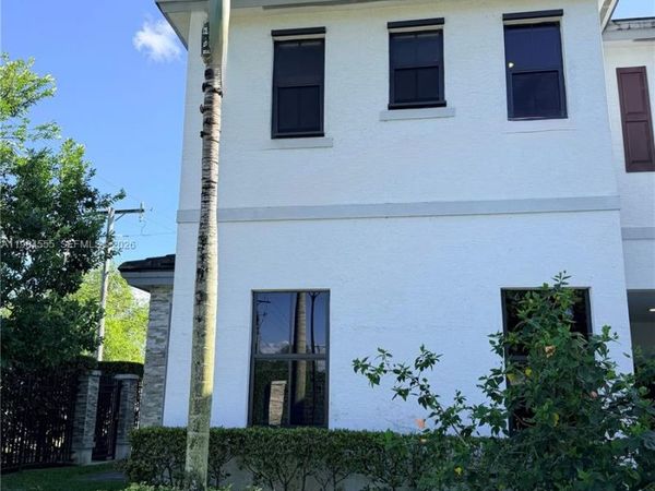 1502 SW 29th St, Fort Lauderdale, FL 33315