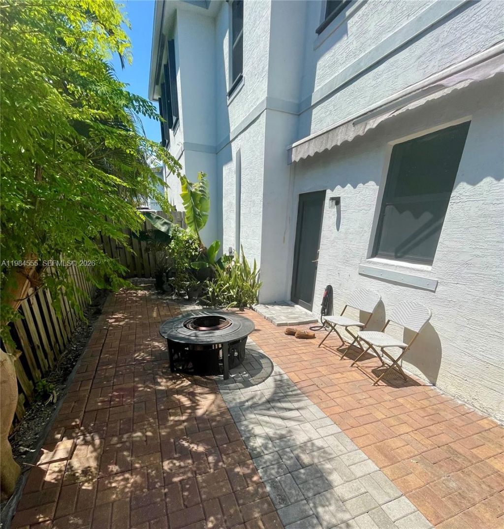 1502 SW 29th St, Fort Lauderdale, FL 33315 Photo