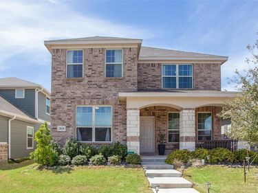 2820 Brittlebush Drive, Fort Worth, TX 76108