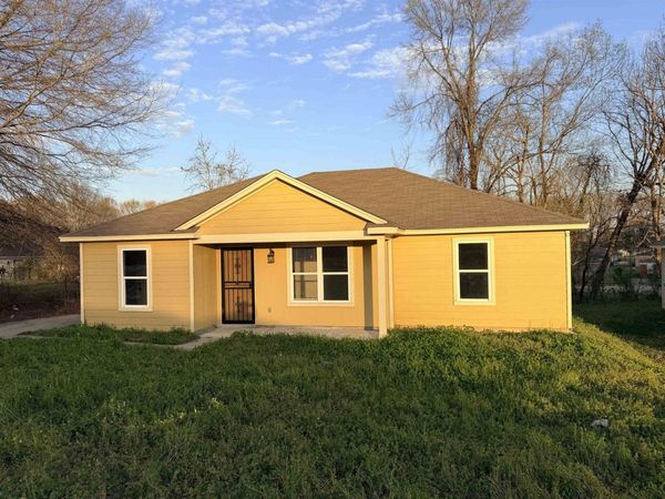 3832 LAKE PARK CV, Memphis, TN 38127