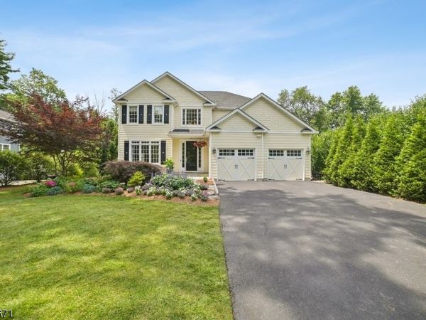 44 Millbrook Rd, Harding, NJ 07976