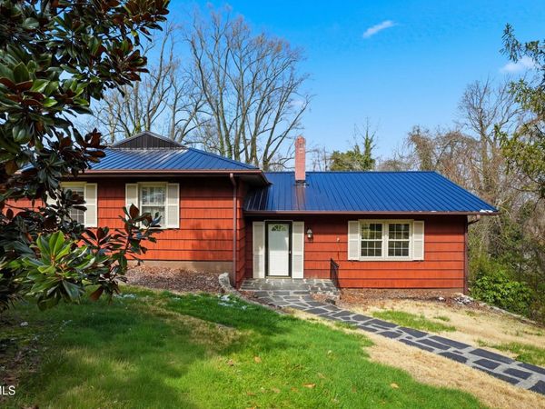 103 Sherwood Drive, Elizabethton, TN 37643