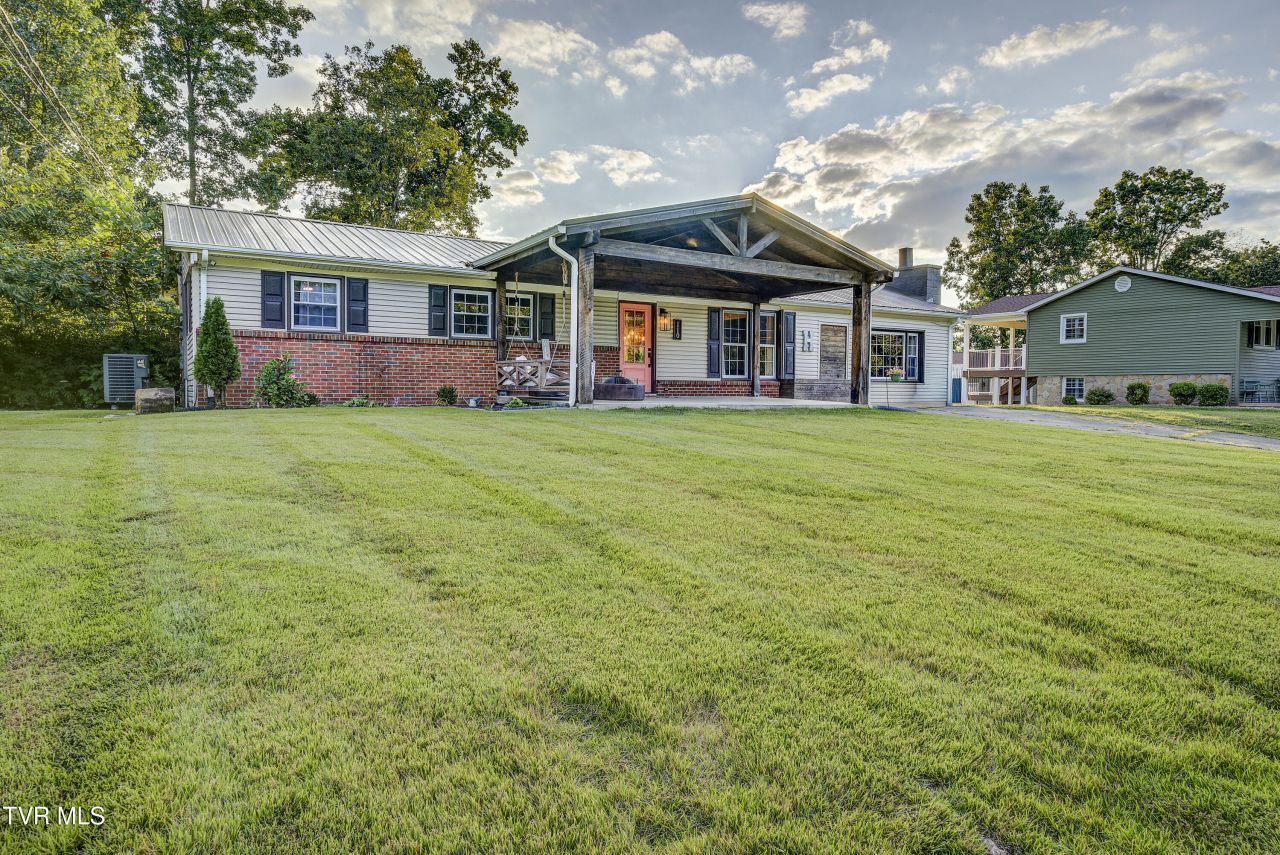 110 Hopeville Avenue, Greeneville, TN 37745 Main Photo