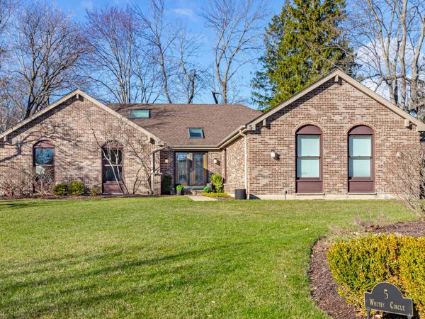 5 Whitby Circle, Lincolnshire, IL 60069