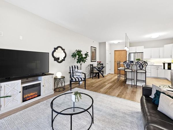 5196 SASSAFRAS Drive, Unit 105, Fitchburg, WI 53711