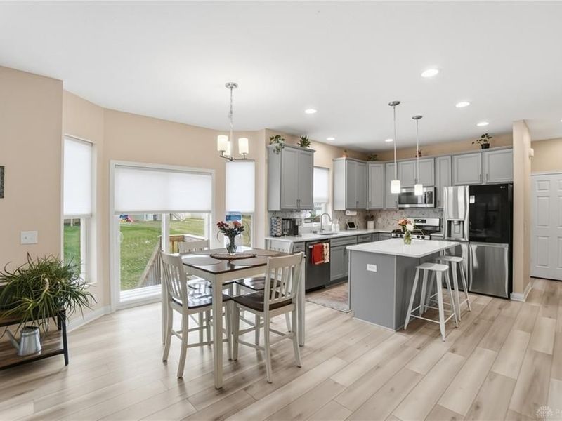 685 Dewmar Drive, Beavercreek Township, OH 45434 Photo 13