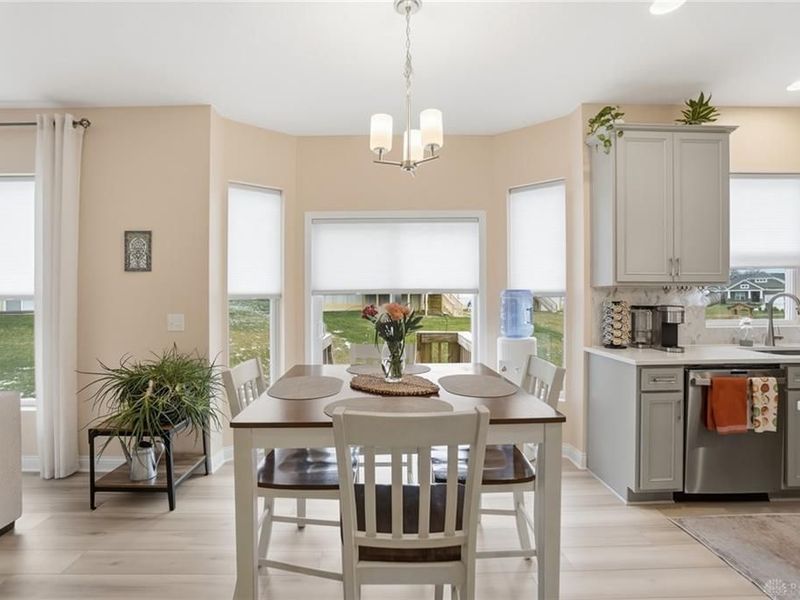 685 Dewmar Drive, Beavercreek Township, OH 45434 Photo 14