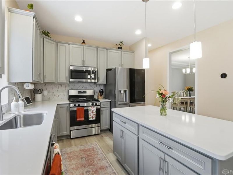 685 Dewmar Drive, Beavercreek Township, OH 45434 Photo 18