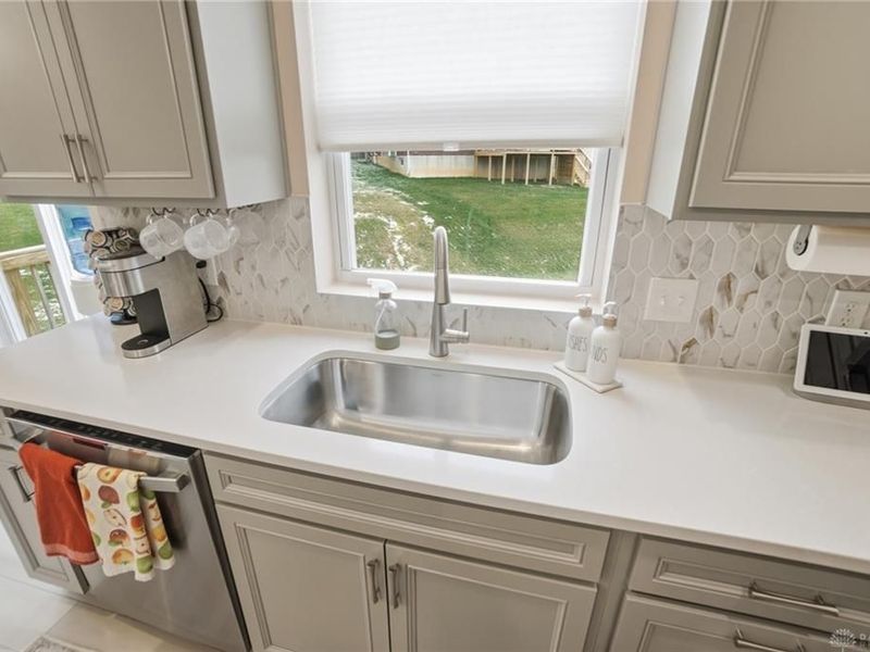 685 Dewmar Drive, Beavercreek Township, OH 45434 Photo 20