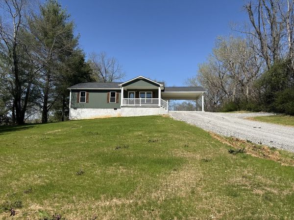 44 Blue Lake Rd , McMinnville, TN 37110