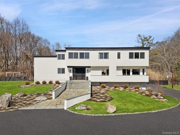 15 Haights Cross Road , Chappaqua, NY 10514