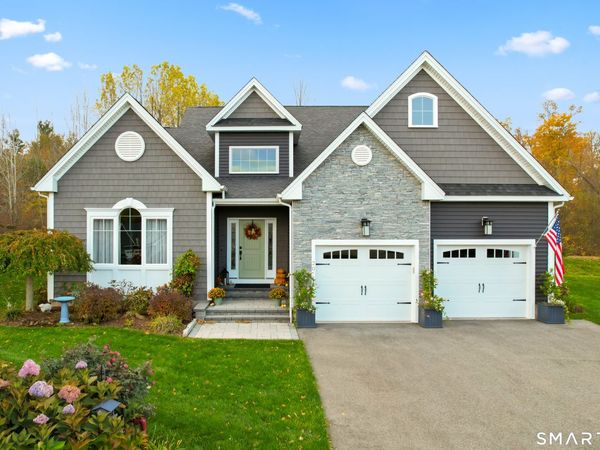 20 Lakeview, Unit 20, Middlefield, CT 06455