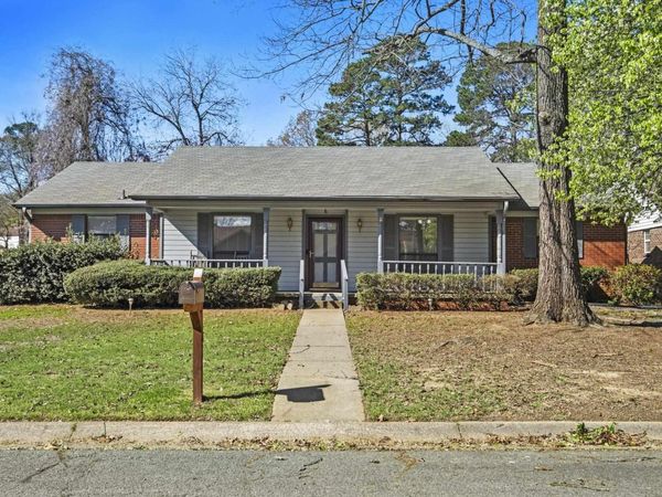 6 High Timber Drive, Maumelle, AR 72113
