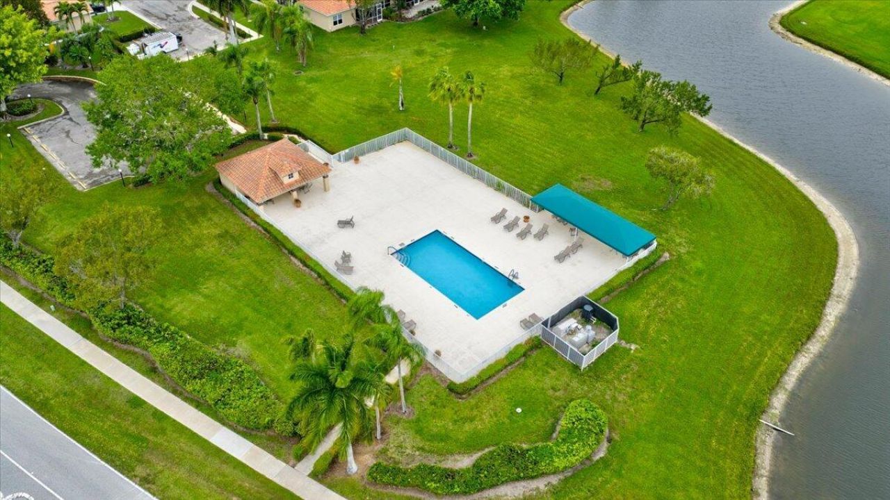 5902 W Parkwalk Cir W W, Boynton Beach, FL 33472 Photo