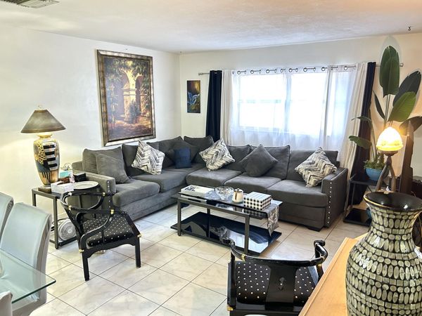 515 S Crescent Drive, Unit 107, Hollywood, FL 33021
