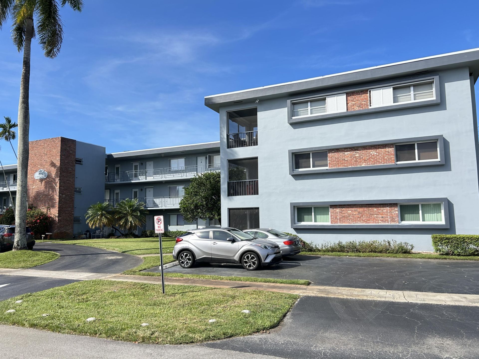 515 S Crescent Drive, Unit 107, Hollywood, FL 33021 Photo