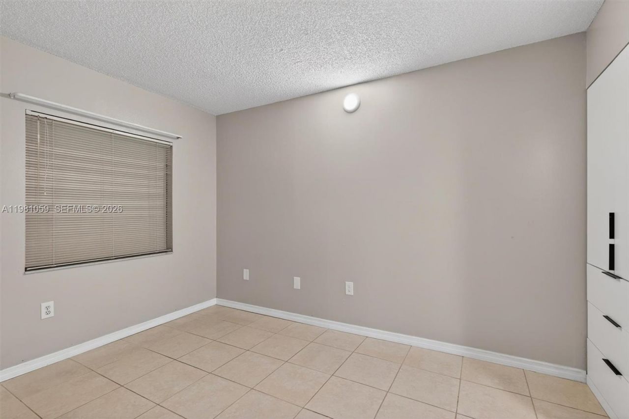 8065 SW 107th Ave, Unit 106, Miami, FL 33173 Photo