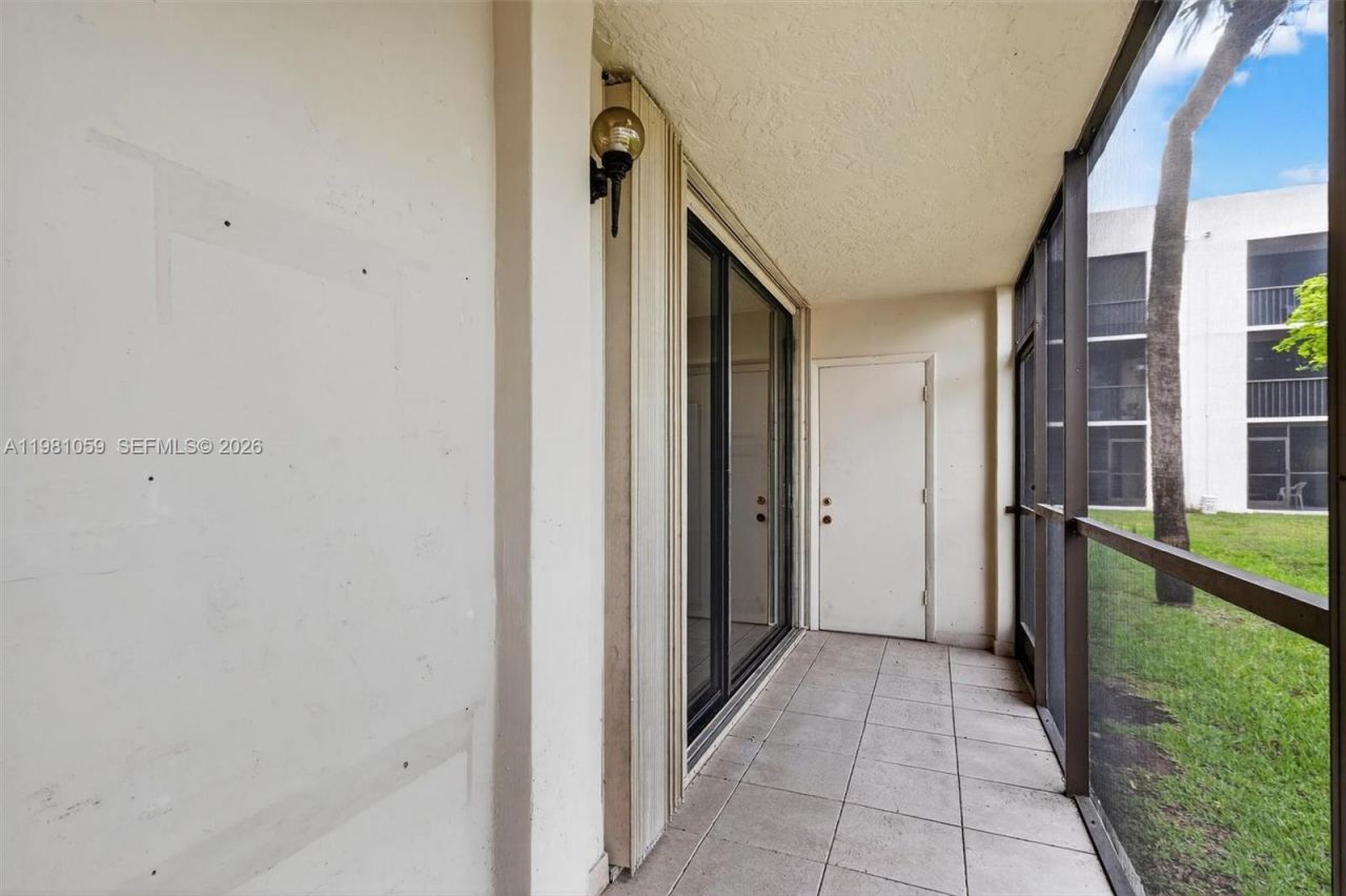 8065 SW 107th Ave, Unit 106, Miami, FL 33173 Photo