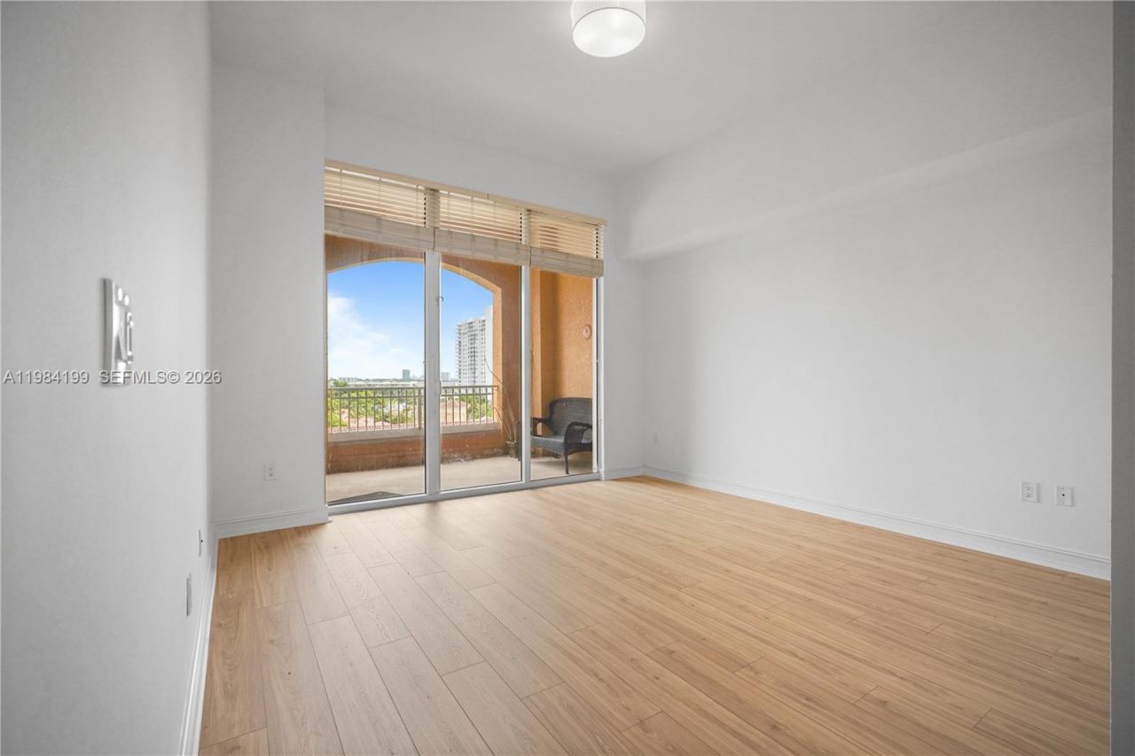 3001 NE 185th St, Unit 716, Aventura, FL 33180 Photo