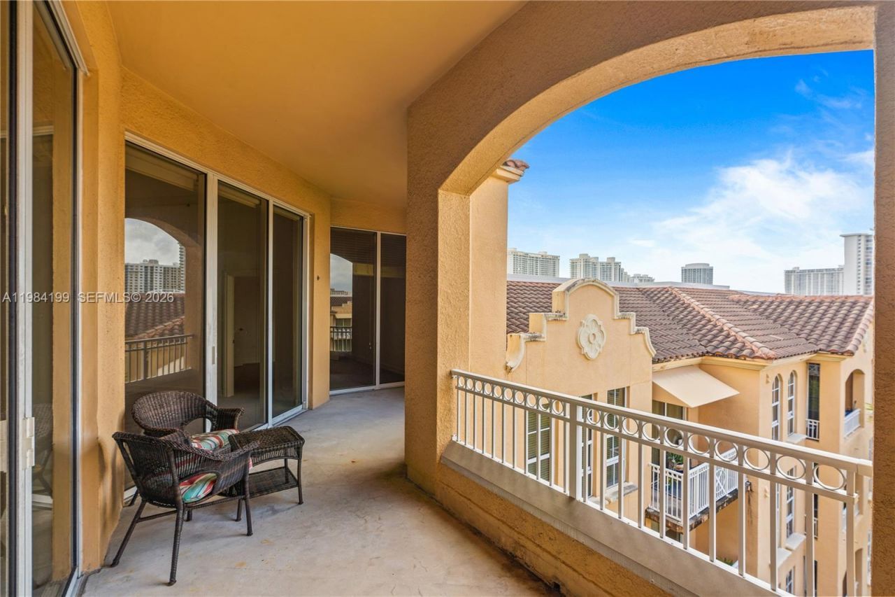 3001 NE 185th St, Unit 716, Aventura, FL 33180 Photo