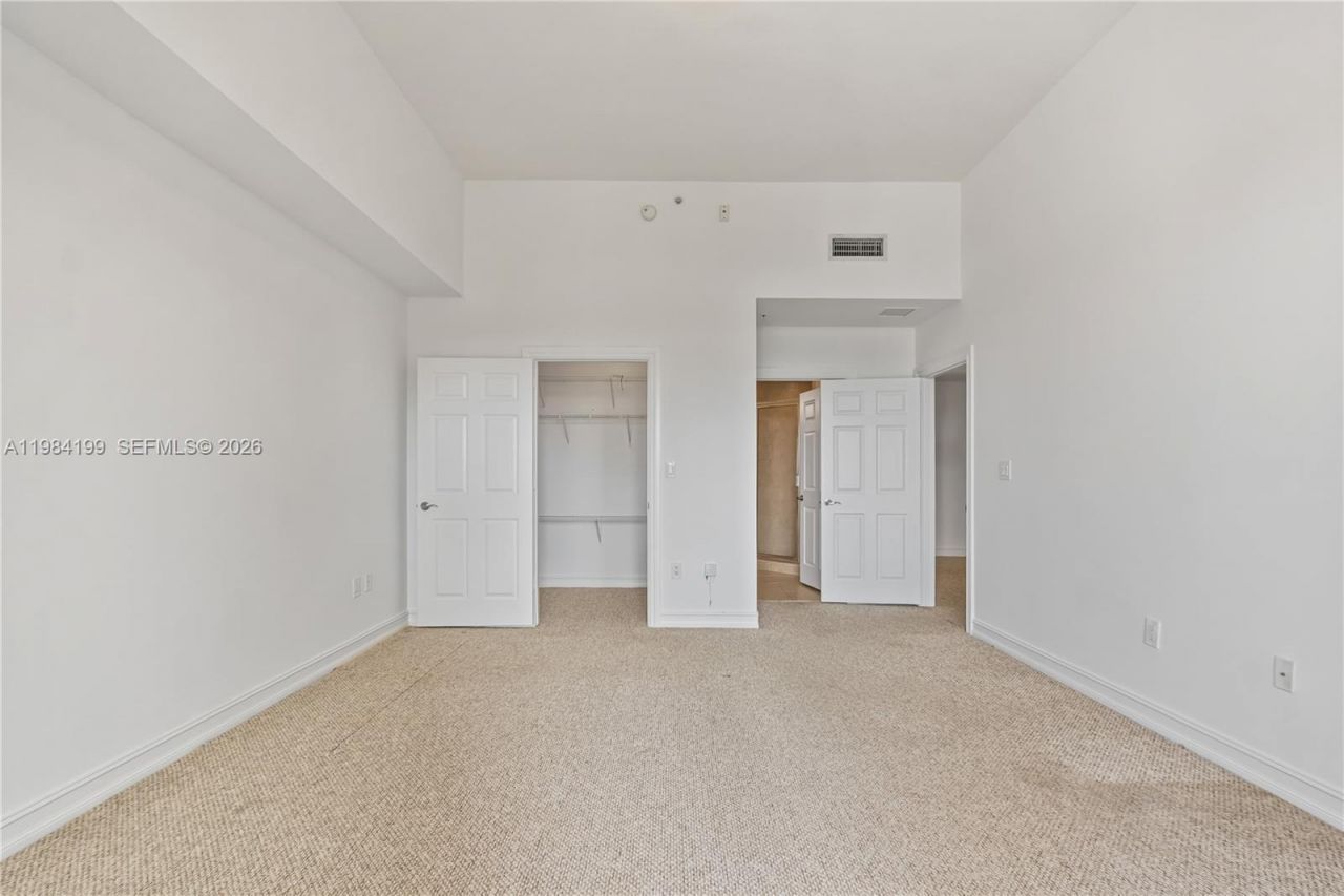 3001 NE 185th St , Unit 716, Aventura, FL 33180 Photo