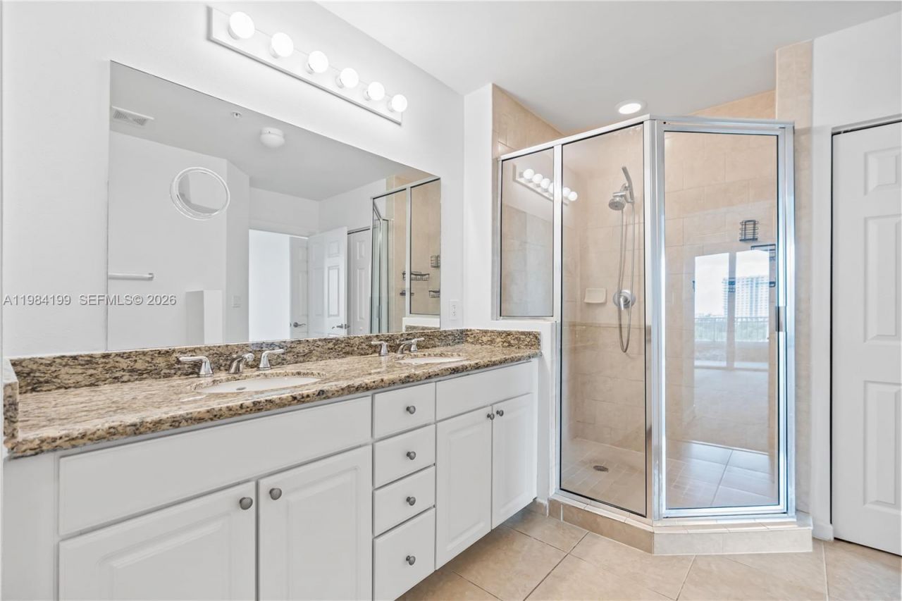 3001 NE 185th St, Unit 716, Aventura, FL 33180 Photo