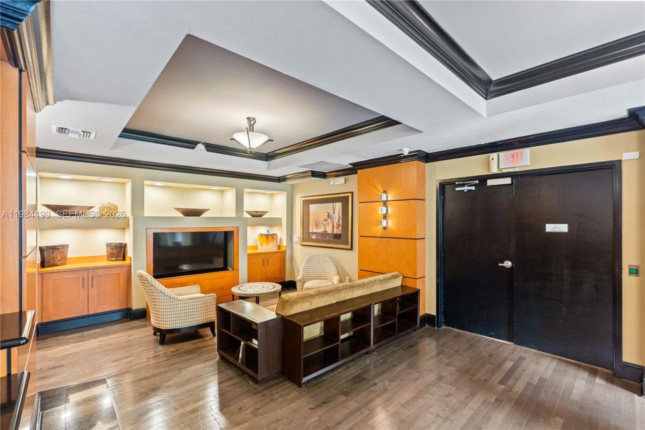 3001 NE 185th St , Unit 716, Aventura, FL 33180 Photo