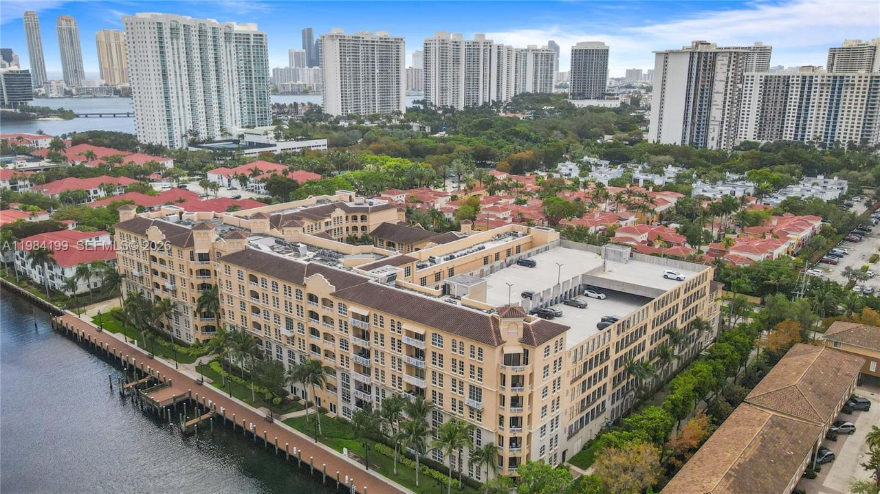 3001 NE 185th St, Unit 716, Aventura, FL 33180 Photo
