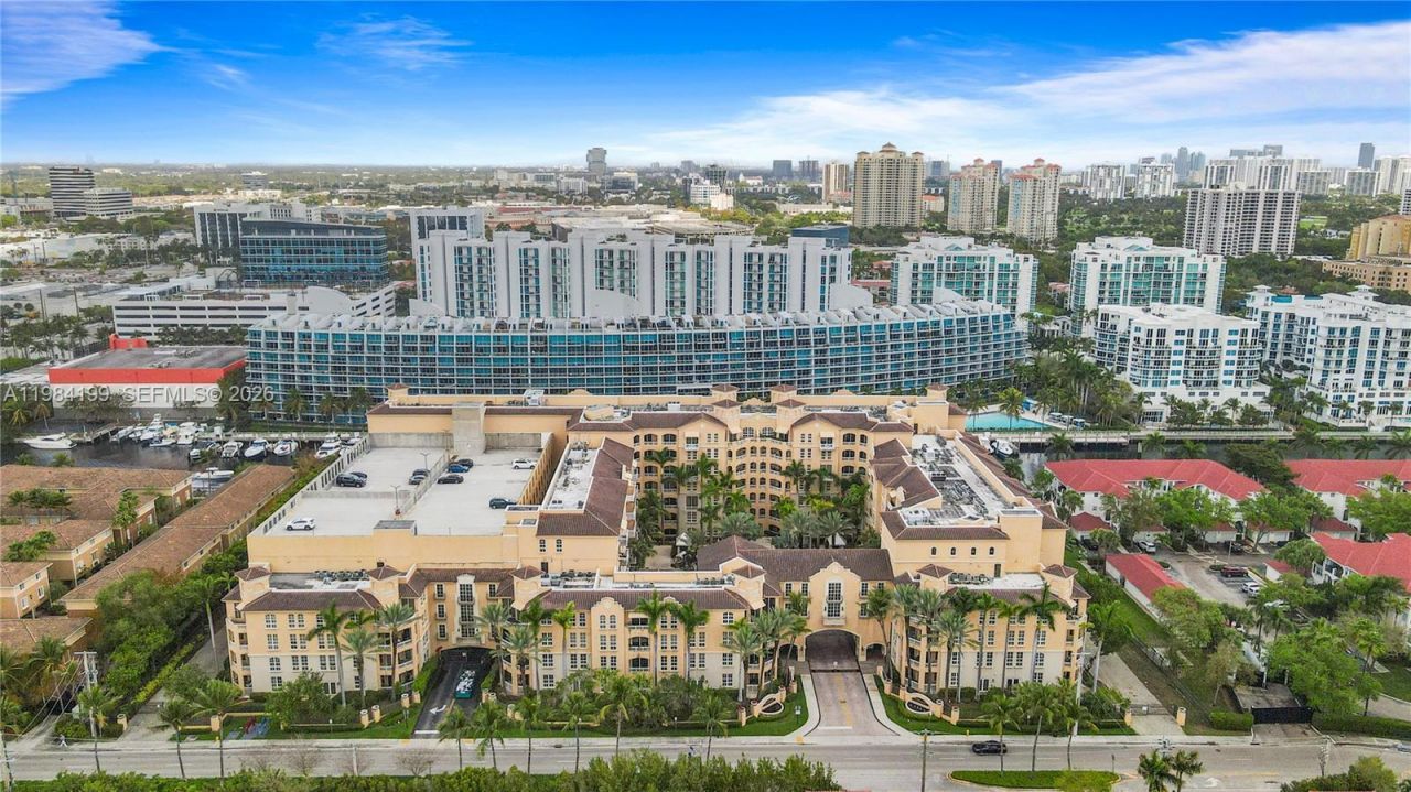 3001 NE 185th St, Unit 716, Aventura, FL 33180 Photo