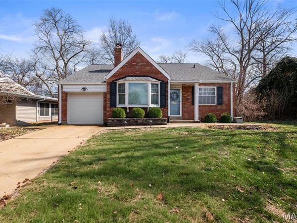 760 Glenway Drive, Glendale, MO 63122