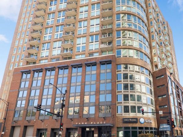 600 N Kingsbury Street , Unit 906, Chicago, IL 60654