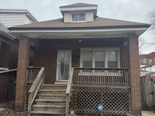 6521 S Saint Lawrence Avenue , Chicago, IL 60637