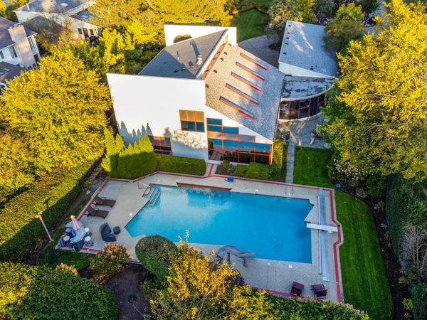 2100 Pfingsten Road , Northbrook, IL 60062