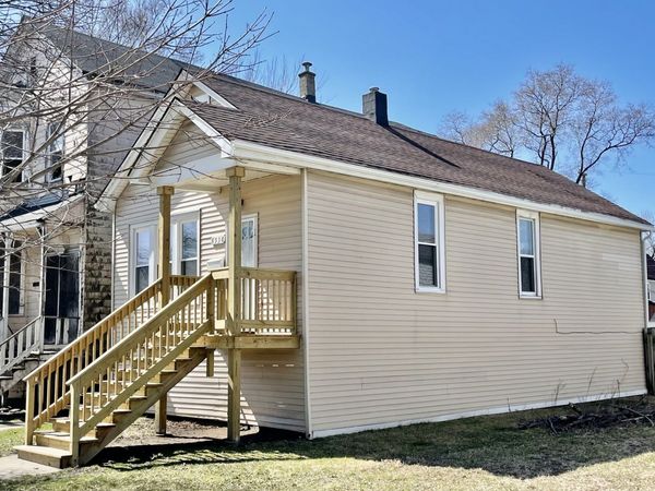 8538 S Buffalo Avenue , Chicago, IL 60617