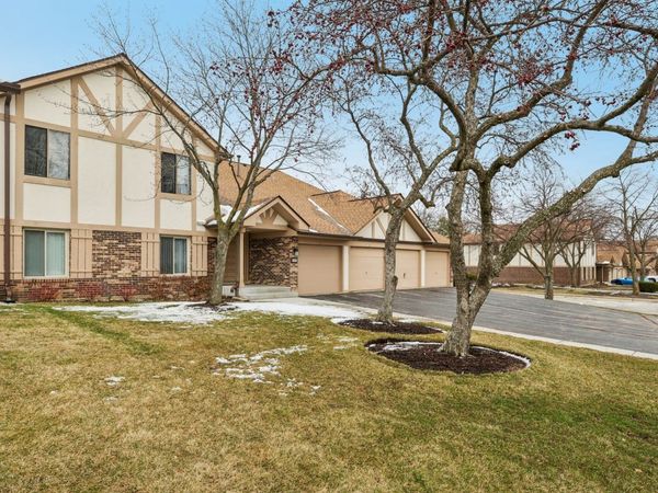 1200 Knottingham Court , Unit 2B, Schaumburg, IL 60193