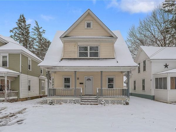 103 Meredith Avenue, Nedrow, NY 13120