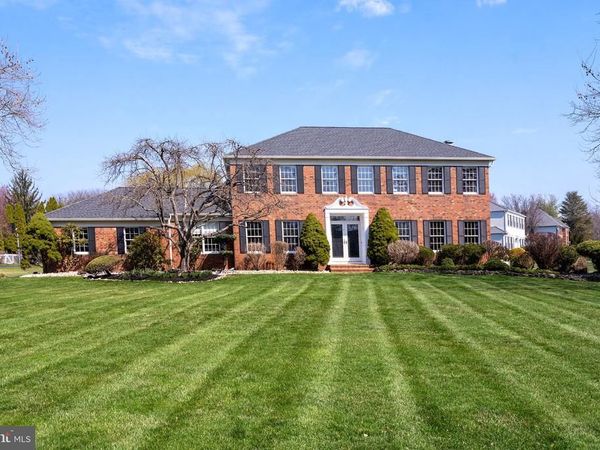 11 PROVIDENCE DRIVE, PRINCETON JUNCTION, NJ 08550