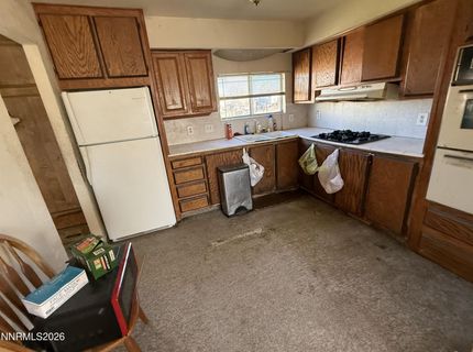 577 E 6th Avenue, Sun Valley, NV 89433 Photo