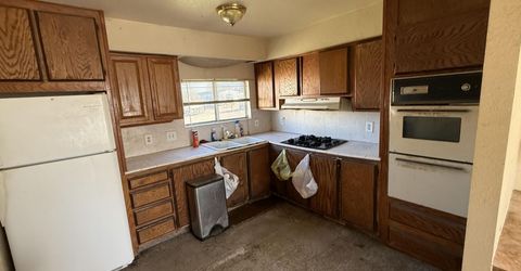 577 E 6th Avenue, Sun Valley, NV 89433 Photo