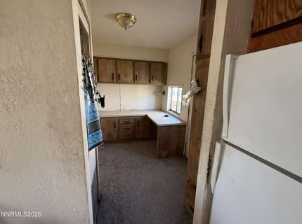 577 E 6th Avenue, Sun Valley, NV 89433 Photo