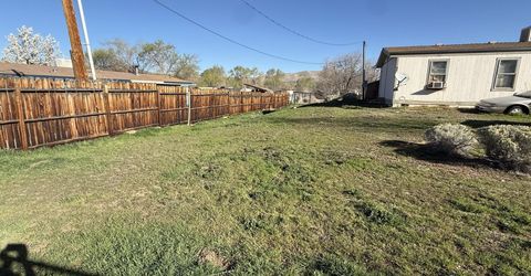 577 E 6th Avenue, Sun Valley, NV 89433 Photo