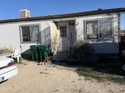 577 E 6th Avenue, Sun Valley, NV 89433 Photo