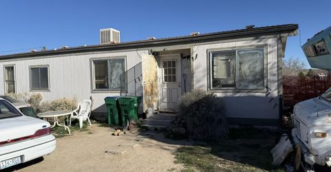 577 E 6th Avenue, Sun Valley, NV 89433 Photo