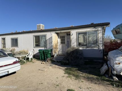 577 E 6th Avenue, Sun Valley, NV 89433 Photo