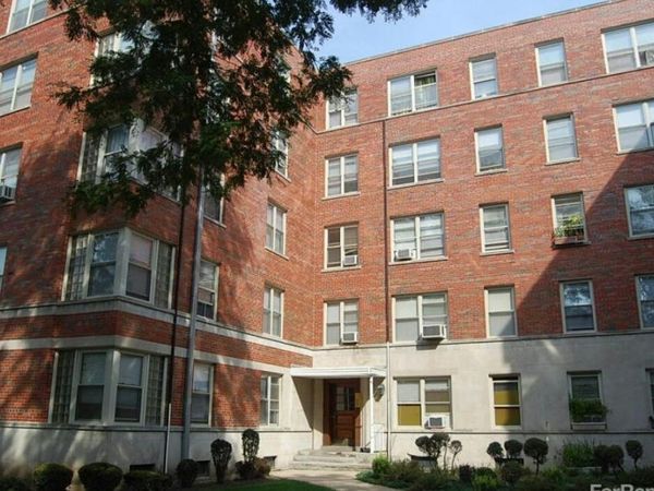 2600 W Berwyn Avenue , Unit 106, Chicago, IL 60625