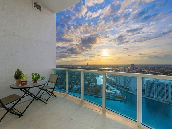 1945 S Ocean Drive, Unit Ph 2808, Hallandale Beach, FL 33009