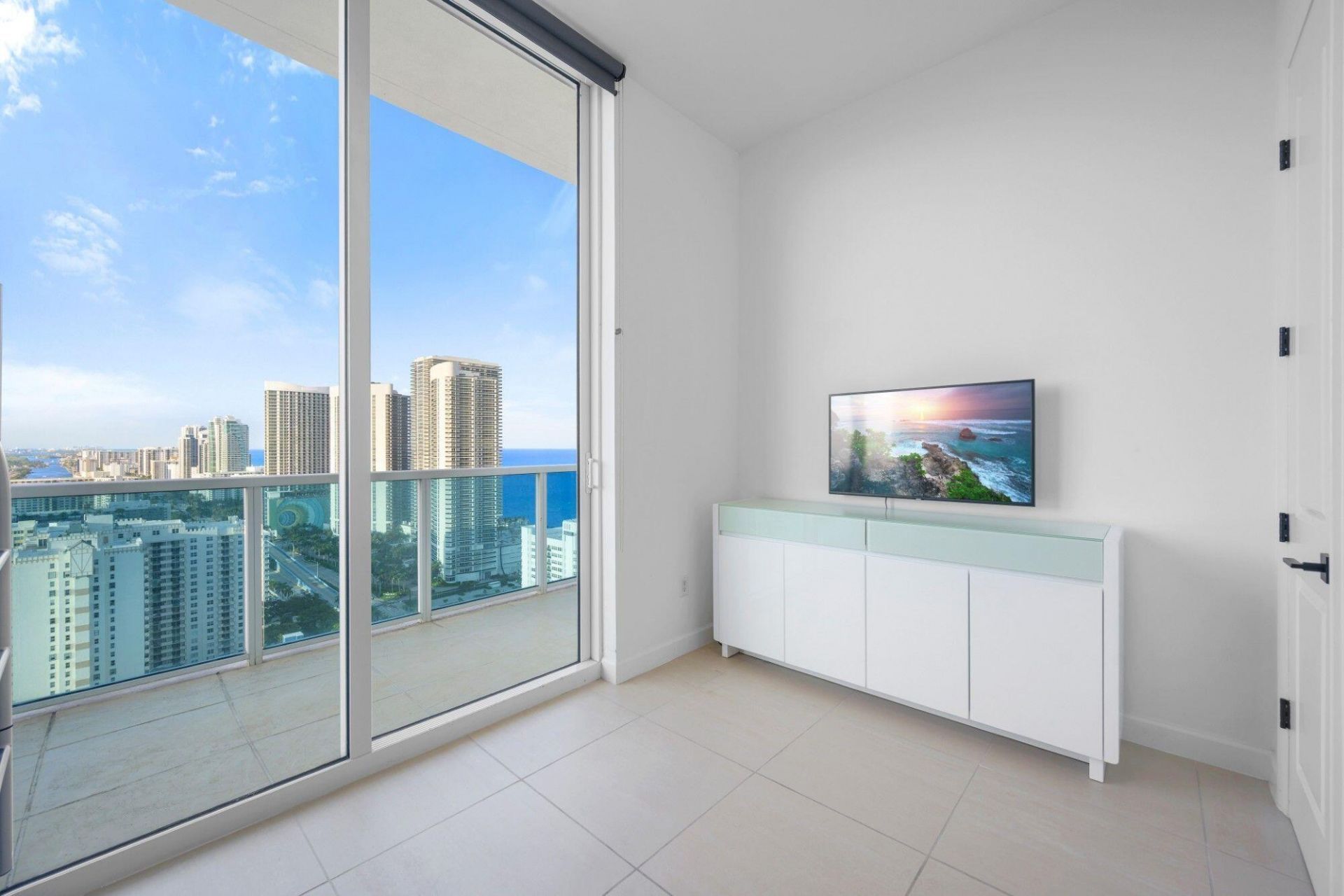 1945 S Ocean Drive, Unit Ph 2808, Hallandale Beach, FL 33009 Photo